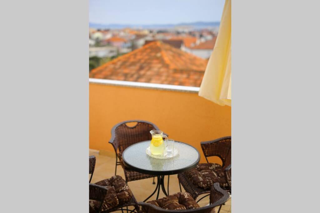 Apartman Lara Zára Kültér fotó